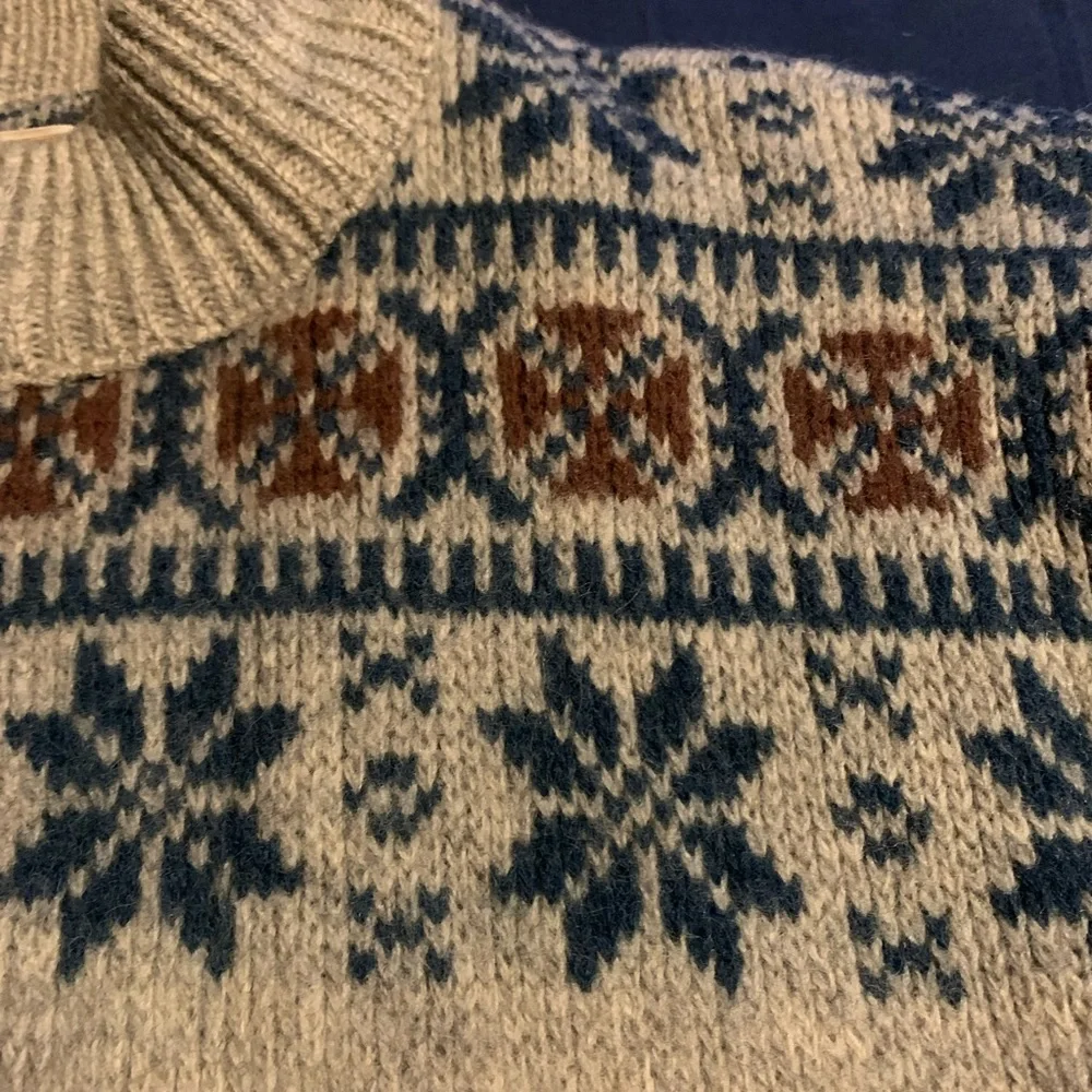 Jantzen Tan and Blue Crewneck Sweater Nordic Pattern 100% virgin wool Large - Picture 5 of 8